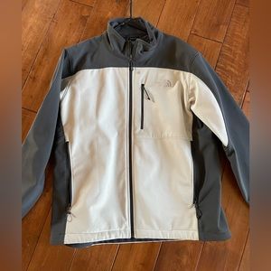 Men’s North Face fall/spring jacket Great condition! Men’s size L